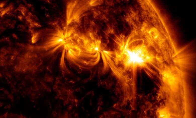 Scary!  Giant sunspot on the Sun can double in size, throw solar flares