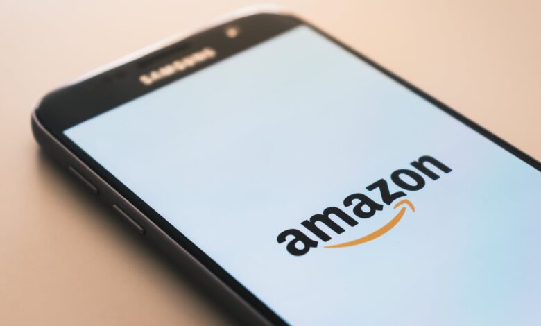 Amazon is launching a TikTok-style feed to bet on social commerce