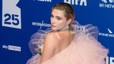 Florence Pugh wears a gorgeous tulle gown on the red carpet
