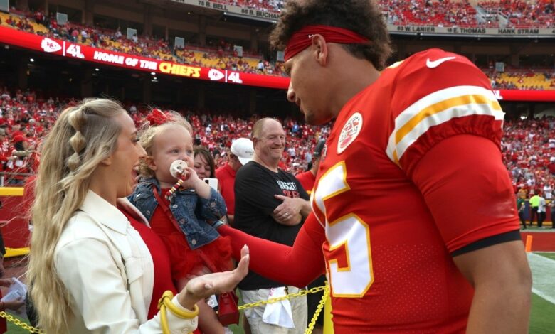 Patrick and Brittany Mahomes' daughter Sterling meets her bronze newborn brother in this sweet photo