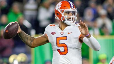 Ex-Clemson QB DJ Uiagalelei is expected to move to Oregon State