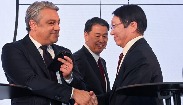Renault, Nissan officially restart their automotive alliance for the post-Ghosn era