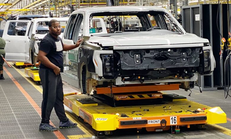 Ford halts production of F-150 Lightning due to possible battery problems