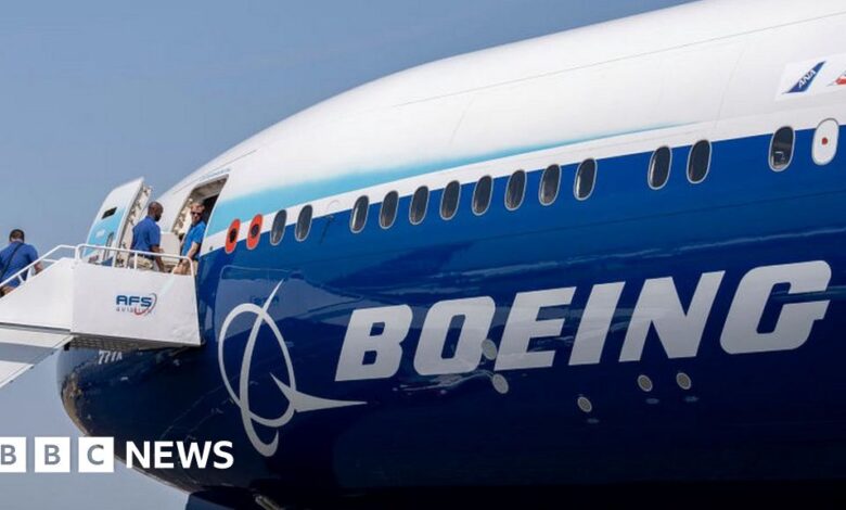 Boeing: Plane maker plans to cut 2,000 office jobs this year