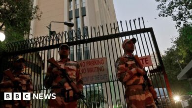 BBC India: MPs call searches in Delhi and Mumbai 'threatened'