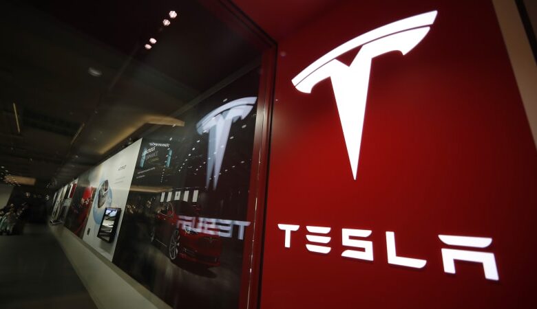 Tesla workers in New York launch campaign to form unions