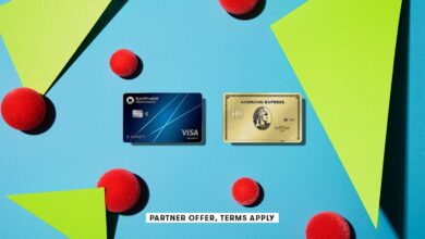 Chase Sapphire Preferred vs. Amex Gold: Which one is right for you?