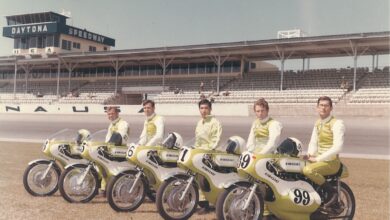 Daytona 1969: 5 Kawasaki racers line up before the race.