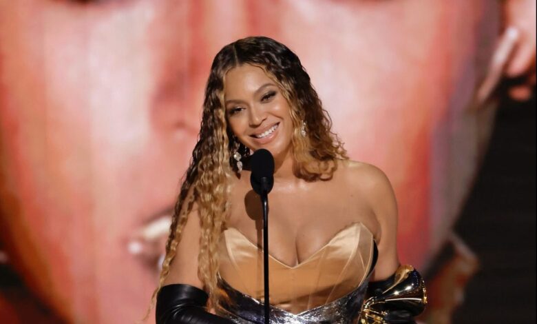 Beyoncé Breaks Record for Most Grammy Awards
