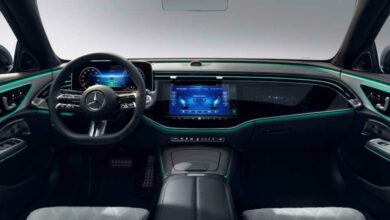 Mercedes-Benz E-Class W214 interior has MBUX Superscreen, TikTok, Zoom, Angry Birds, selfie camera!