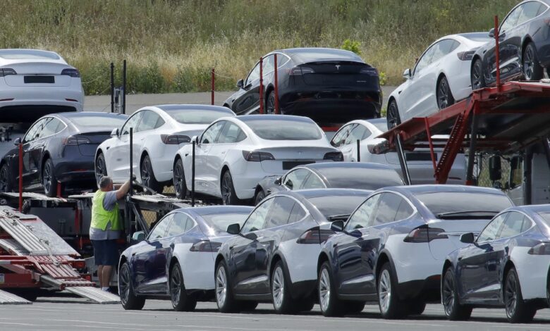 Tesla recalls 360,000 vehicles with 'Full Self-Driving' to address crash risk
