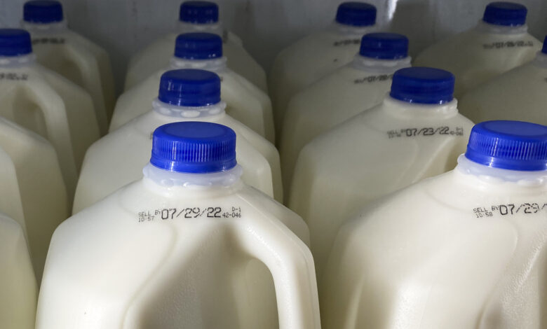 FDA releases draft guidelines for labeling plant-based milk : NPR