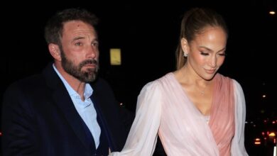 Jennifer Lopez wears spring's best outfit trends