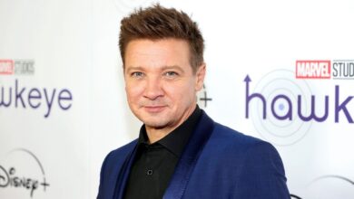 Jeremy Renner gets electrical stimulation in his leg as he continues to recuperate at home