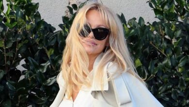 Pamela Anderson broke this fashion rule in the most chic way