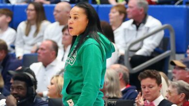 Dawn Staley defends Gamecocks after Geno Auriemma's critical comments