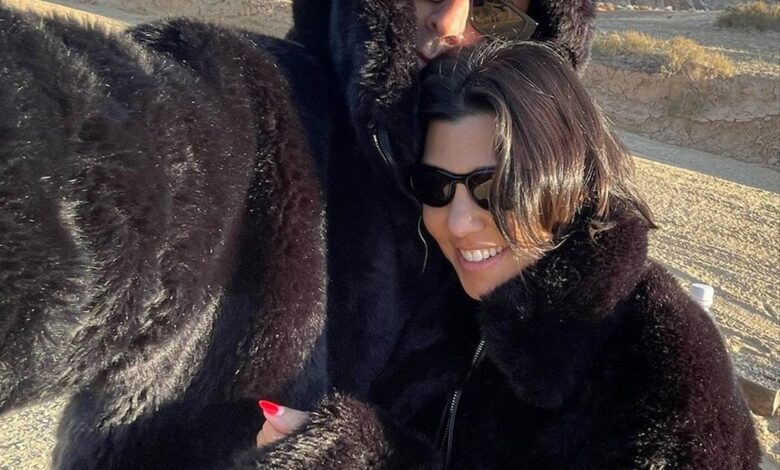 Kourtney Kardashian & Travis Barker Take a Snowy Valentine's Day Trip