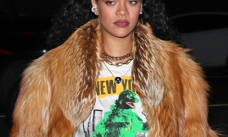 Rihanna steps out of LA after announcing her pregnancy with 2nd baby