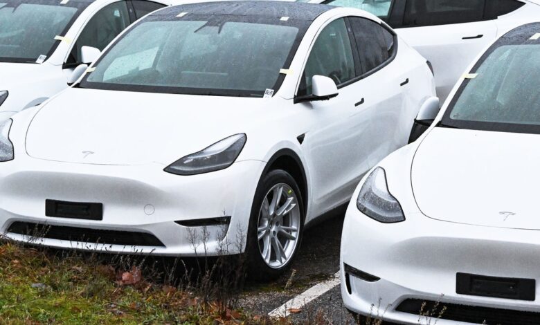 Tesla's 2023 fully self-driving car recall targets a 'fundamental' flaw