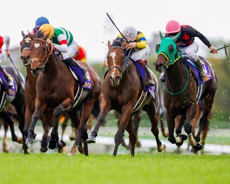 Sol Oriens beat Japanese Guineas with a sharp, late run
