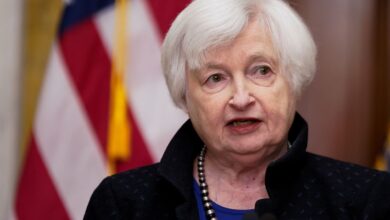 Yellen says US banks may tighten lending and negates Fed's need to raise rates
