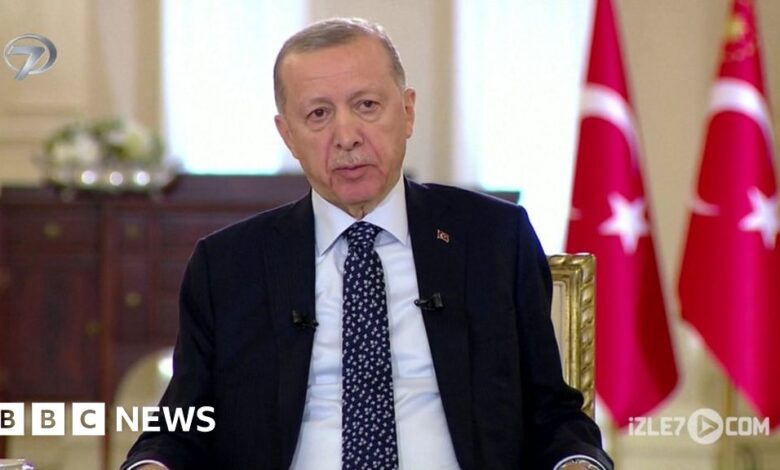 Türkiye's Erdogan falls ill on TV and cancels election rallies