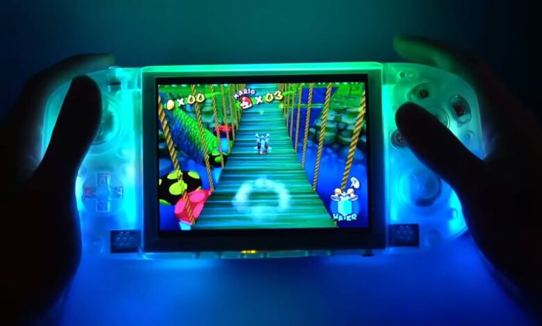 Random: Modder builds Wii & GameCube Portable with "Reactive RGB"