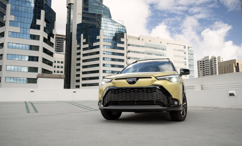 120-mile Toyota PHEV, Corolla Cross Hybrid, Kia robotaxi, electric Lyft: Car News Today