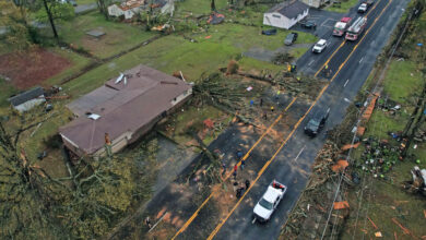 Deadly tornado cuts through Midwest and South