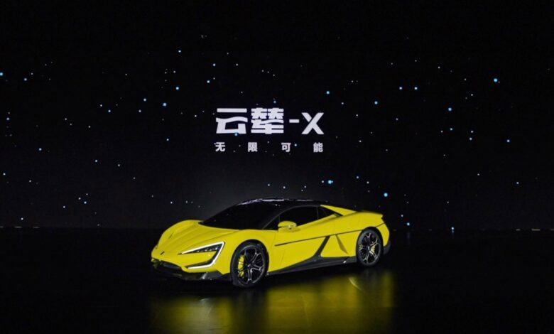 BYD active suspension gives the U9 electric sports car dancing