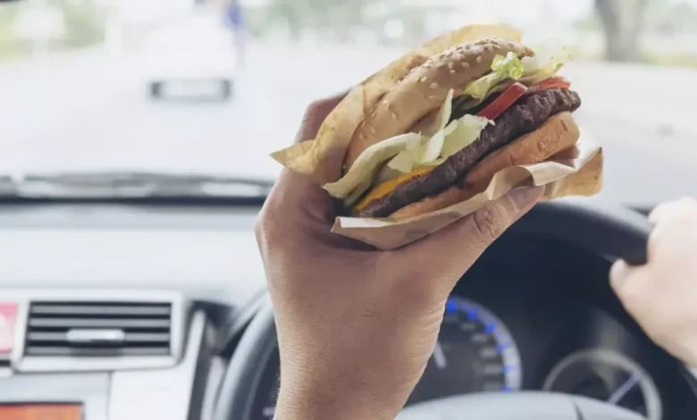 Is it illegal to eat while driving in Australia?