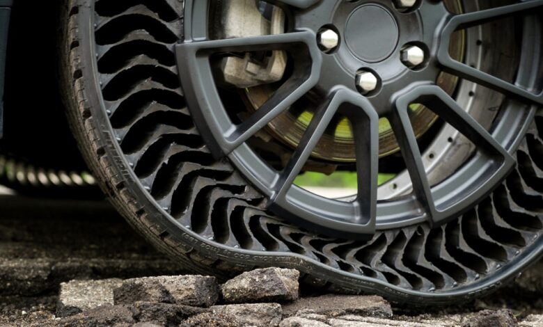 Michelin air-electric tires fit for autonomy, law enforcement