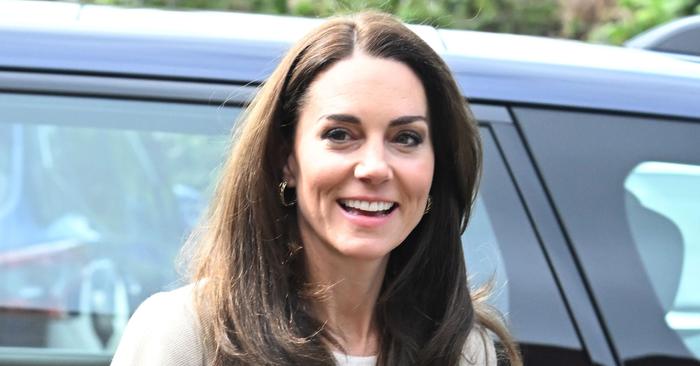 Kate Middleton only wears flats with tight-fitting pants
