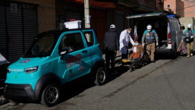 Small electric vehicle aimed at kickstarting Bolivia's lithium economy