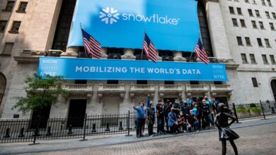 Wolfe downgrades this popular data company due to concerns about macro outlook