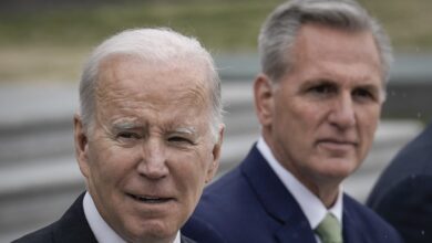 Biden and McCarthy meet on Monday to try to avoid impending default