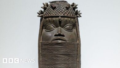 Nigeria Benin Bronzes: Museum officials 'blinded' Buhari's claims