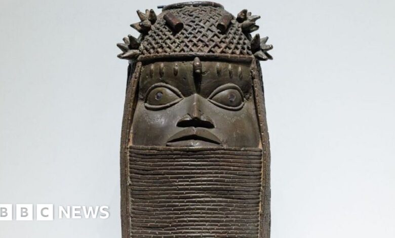 Nigeria Benin Bronzes: Museum officials 'blinded' Buhari's claims