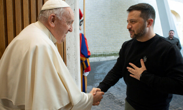 Zelensky goes to Italy to meet the Pope