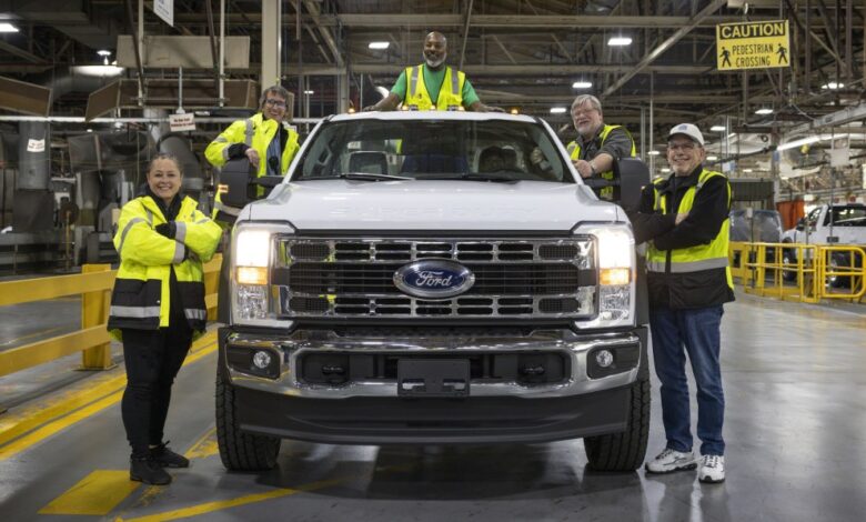 Ford Super Duty 2023 now ships, passed new Zero Defect tests