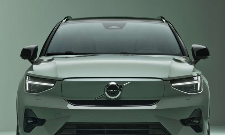 Get free Volvo Car Service Plan Plus, 1st-yr insurance with a hybrid or RM7k EV wallbox voucher til June 30