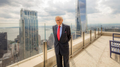 Larry Silverstein tenders a casino in Manhattan