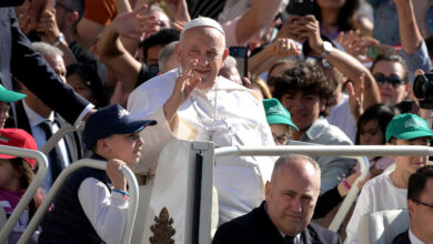 Pope Francis undergoes bowel surgery