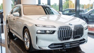 2023 BMW 750e xDrive Pure Excellence in Malaysia – CKD PHEV with 489 PS, 87 km EV range; from RM613k