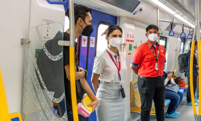 Face masks no longer mandatory in Grab, LRT/MRT, and other public transport from July 5 2023 – KKM