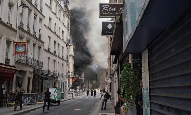 Rock blast in central Paris, injuring at least 24 people