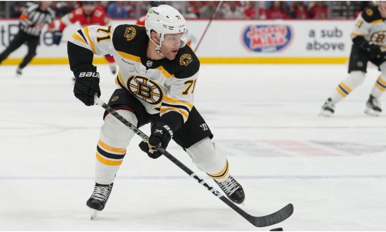 Bruins trades former Hart Trophy Hall winner for Blackhawks