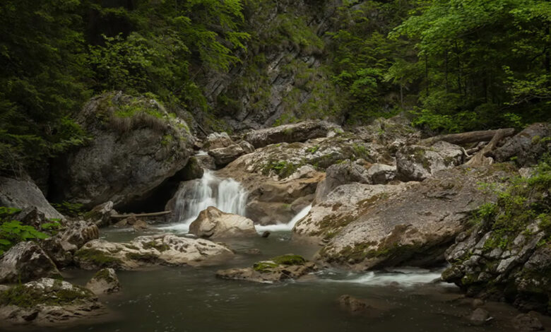 Helpful Tricks to Take Better Waterfall Photos