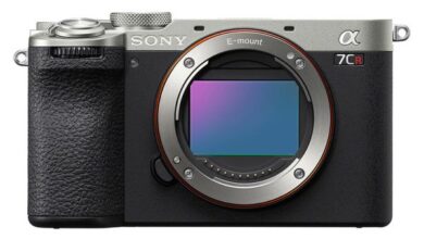 Sony Unveils High-Resolution Compact Full-Frame Mirrorless a7CR