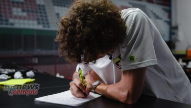 Bezzecchi signs on with Mooney VR46 Racing Team for 2024